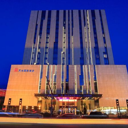 Shenyang Tianfeng International Hotel Екстер'єр фото